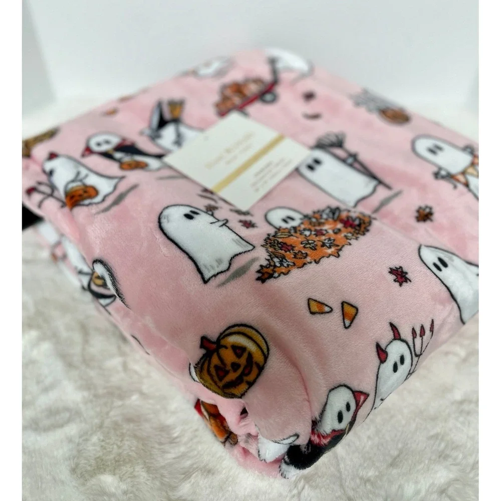 ISAAC MIZRAHI Halloween Pink Ghost Fall‎ Autumn Leaves Oversized Throw Blanket